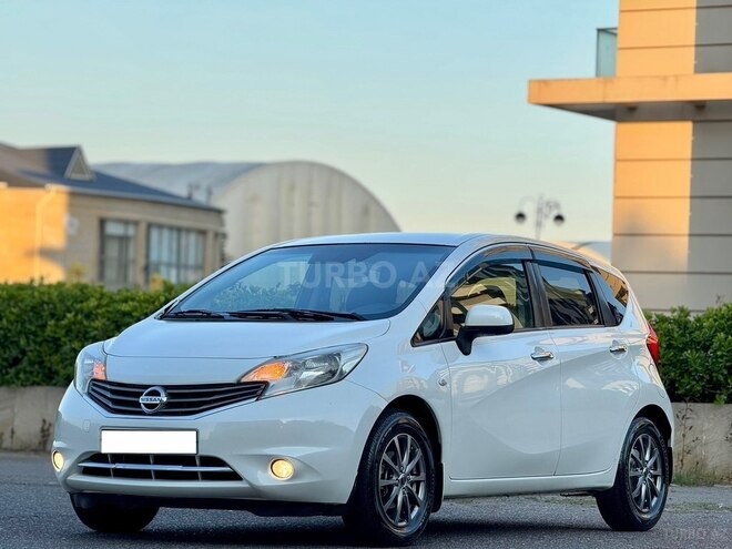 Nissan Note-7