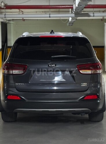 Kia Sorento-2