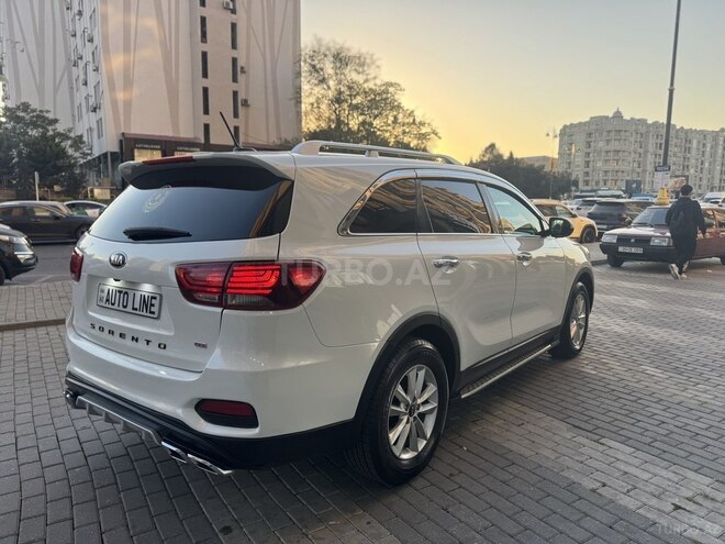 Kia Sorento-10