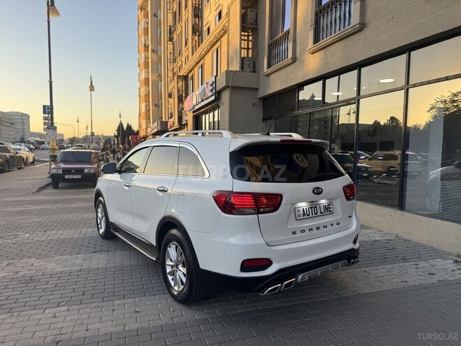 Kia Sorento-8