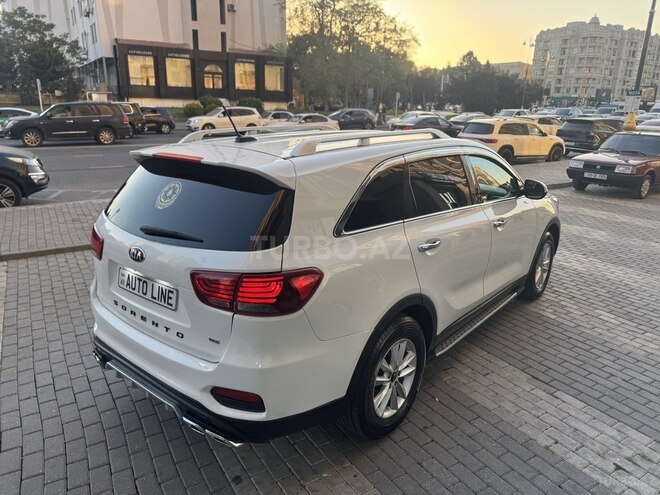 Kia Sorento-9