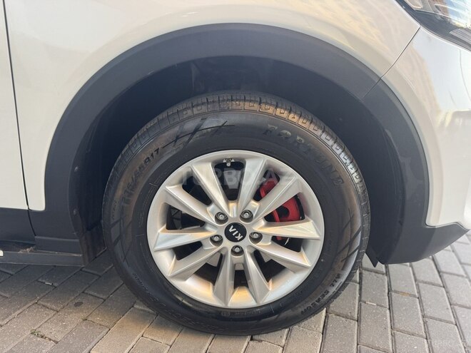 Kia Sorento-28