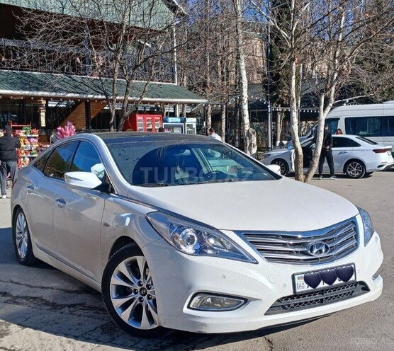 Hyundai Azera-1