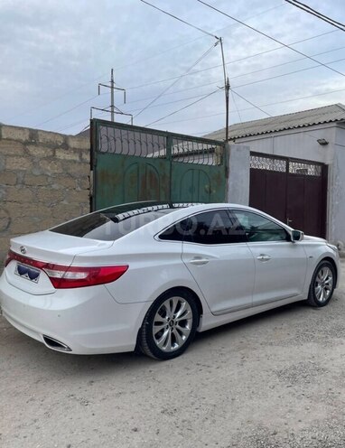 Hyundai Azera-3