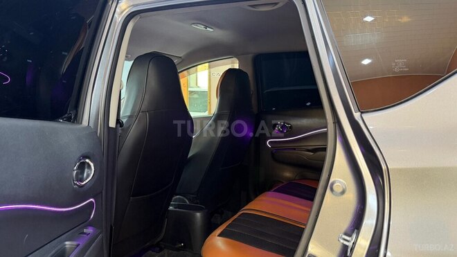 Nissan Note-8
