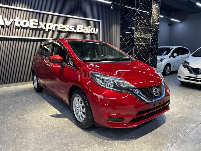 Nissan Note-5