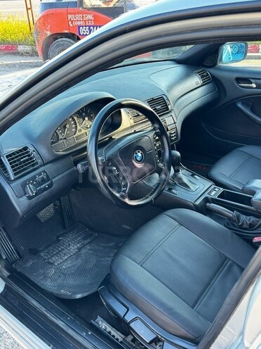 BMW 318-10