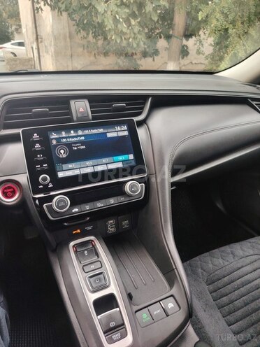 Honda Insight-15