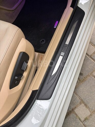 BMW 528-10