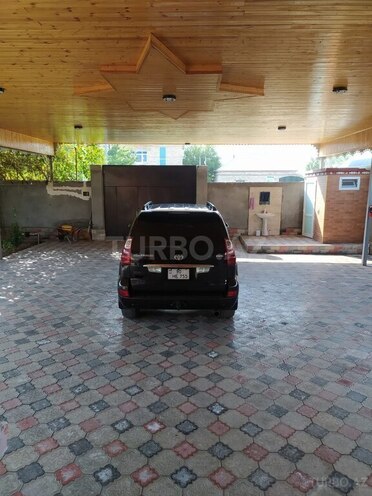 Toyota Land Cruiser Prado-2