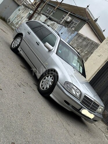 Mercedes C 200-3