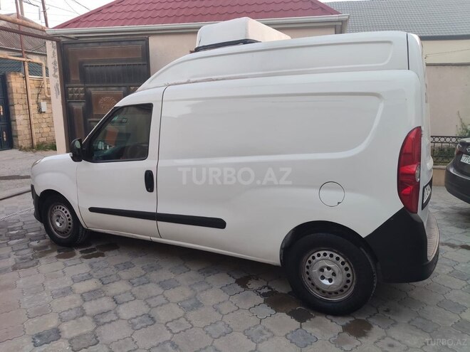 Fiat Doblo-4