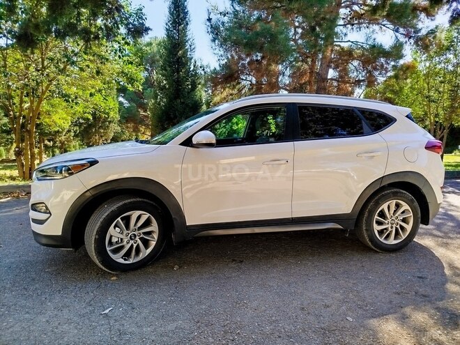 Hyundai Tucson-11
