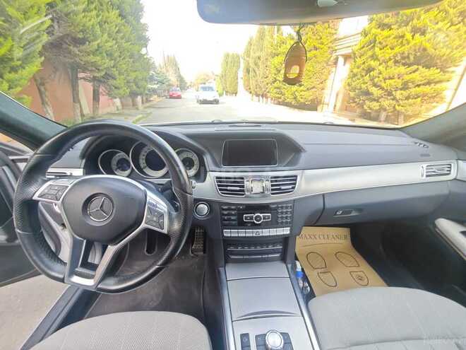 Mercedes E 400-3