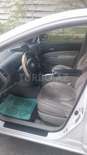 Toyota Prius-8