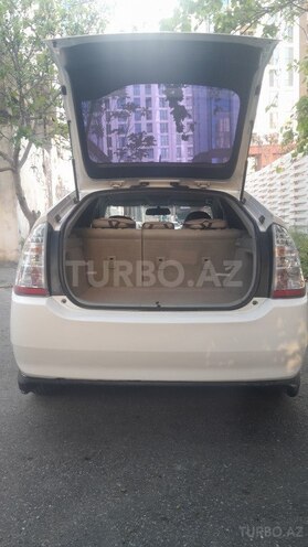 Toyota Prius-7