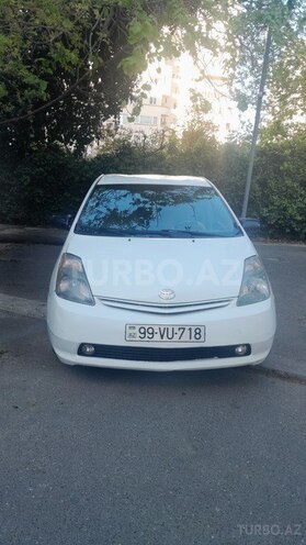 Toyota Prius-1