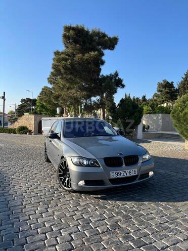 BMW 320-1