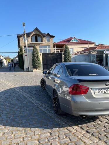 BMW 320-7