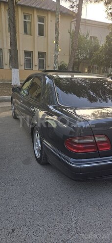 Mercedes E 220-20