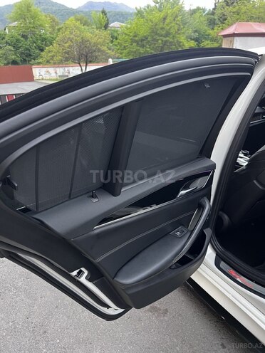 BMW 530-19
