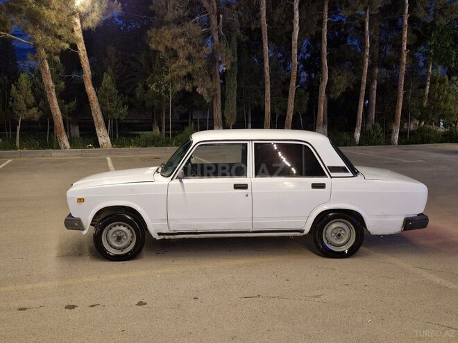 LADA (VAZ) 2107-17