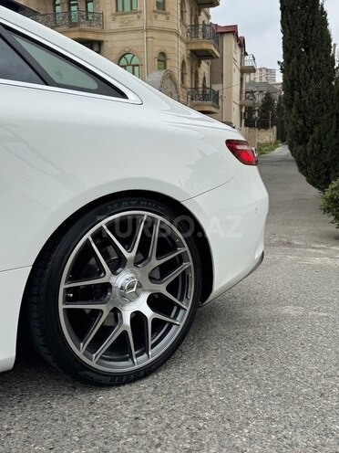 Mercedes E 220 d-10