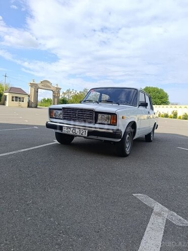 LADA (VAZ) 2107-20