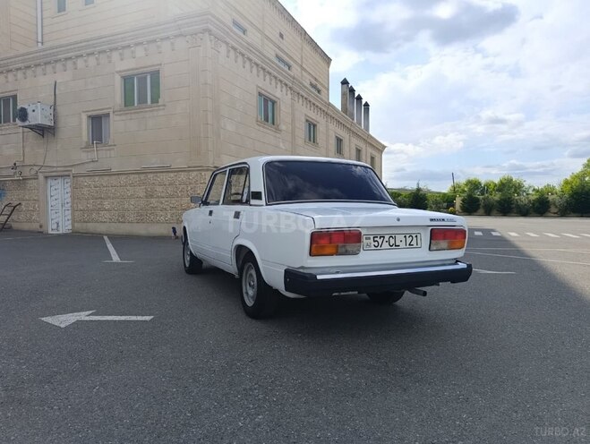 LADA (VAZ) 2107-17