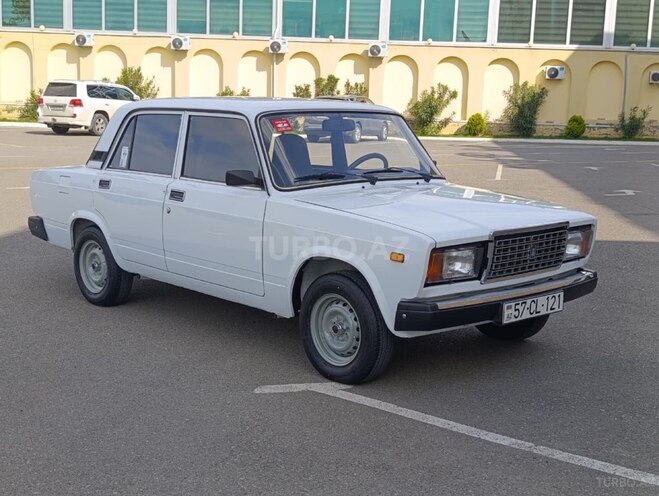 LADA (VAZ) 2107-21