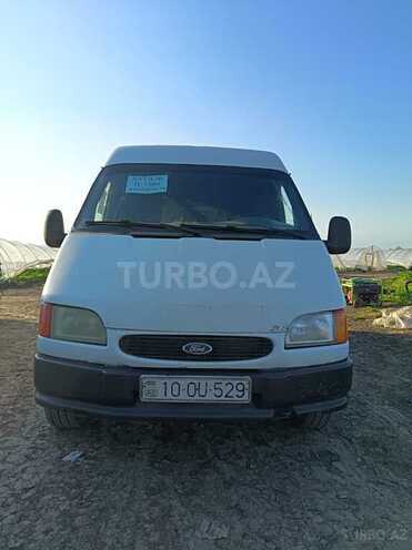 Ford Transit-1