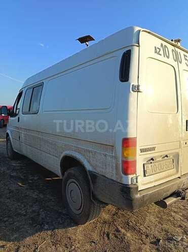Ford Transit-7