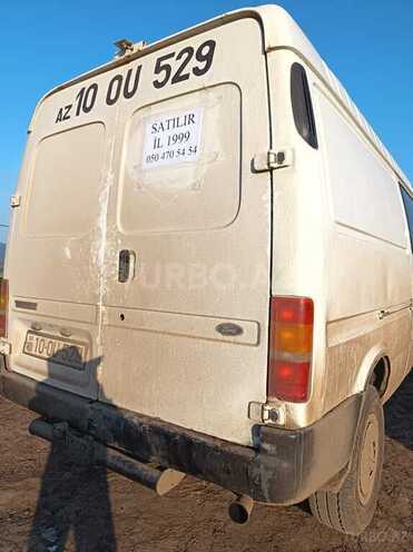 Ford Transit-18
