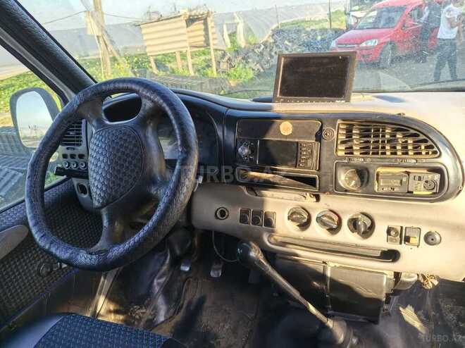 Ford Transit-16