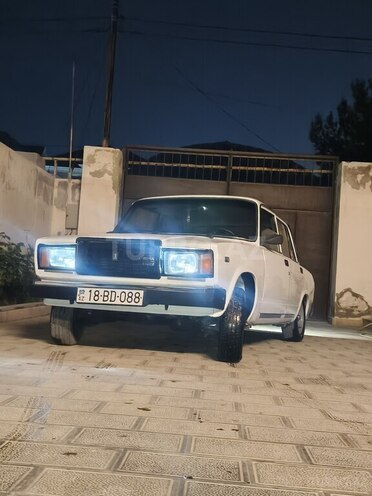 LADA (VAZ) 2107-1