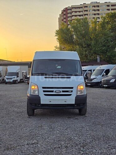 Ford Transit-2