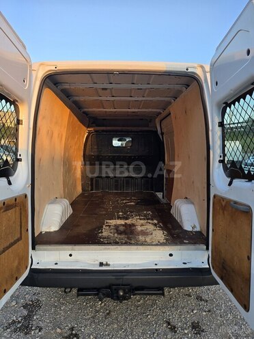 Ford Transit-17