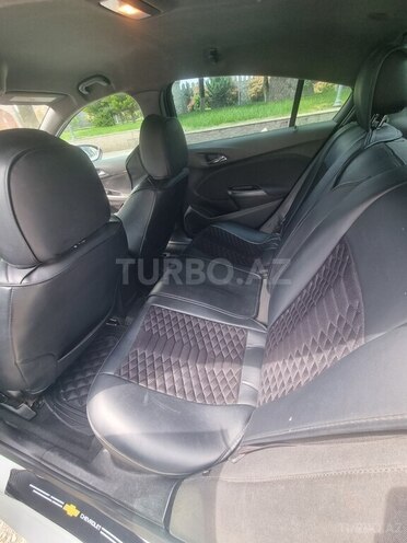 Chevrolet Cruze-8
