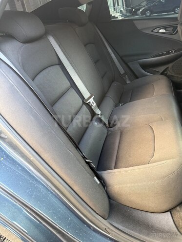 Chevrolet Malibu-9