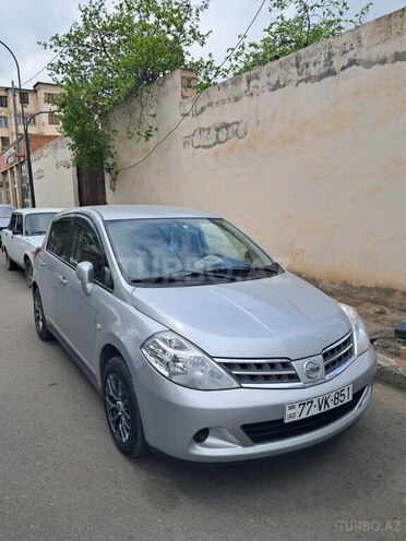 Nissan Tiida-3