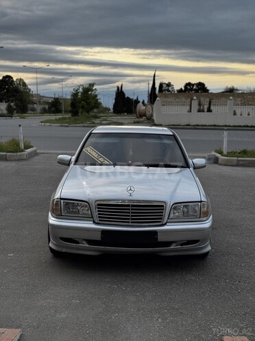 Mercedes C 180-1