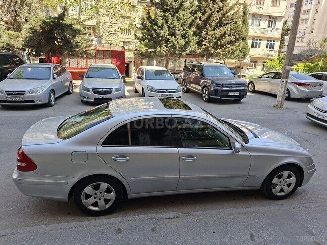 Mercedes E 240-8