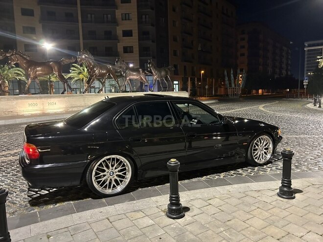 BMW 740-4