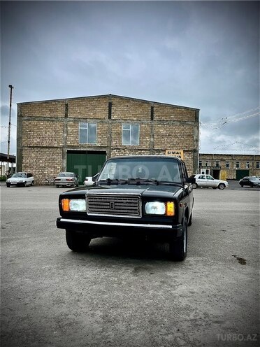 LADA (VAZ) 2107-1