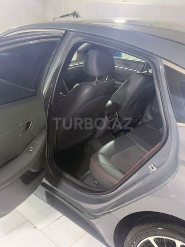 Hyundai Sonata-5