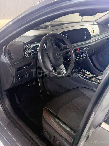 Hyundai Sonata-4