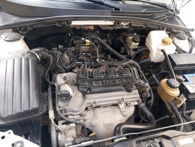 Daewoo Gentra-12