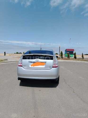 Toyota Prius-2