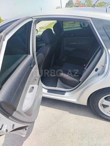 Toyota Prius-8