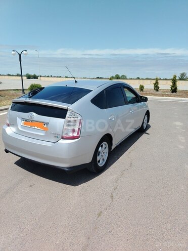 Toyota Prius-3